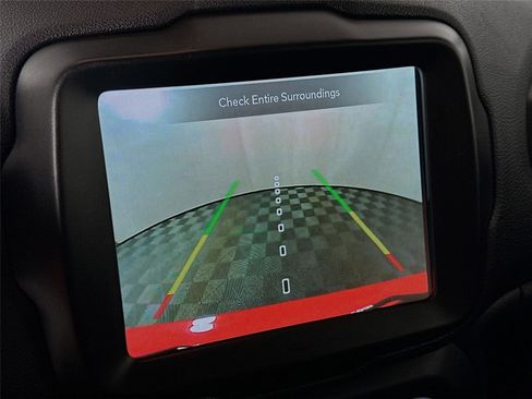 Used 2022 Jeep Renegade Latitude w/ Convenience Group image 15