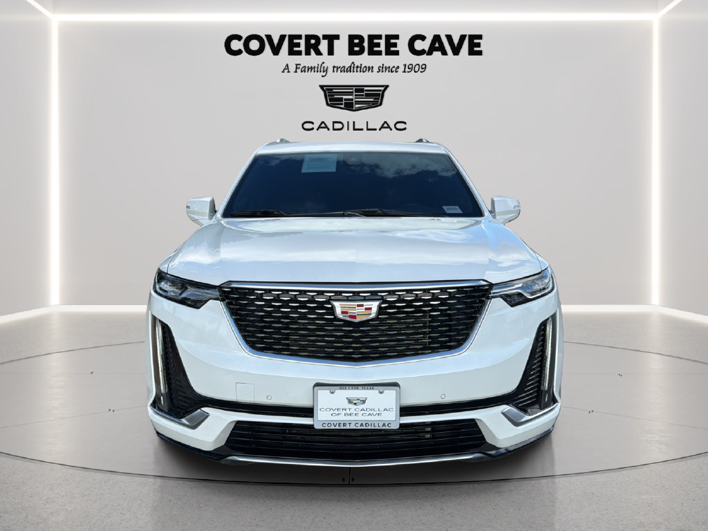 Used 2024 Cadillac XT6 Premium Luxury FWD image 2