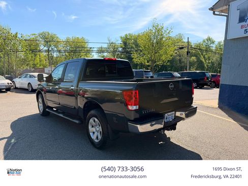 Used 2004 Nissan Titan LE w/ (Tow) Big Tow Pkg image 4
