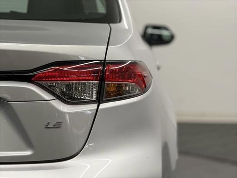 Certified 2023 Toyota Corolla LE image 7