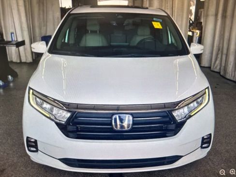 Used 2022 Honda Odyssey Touring image 5