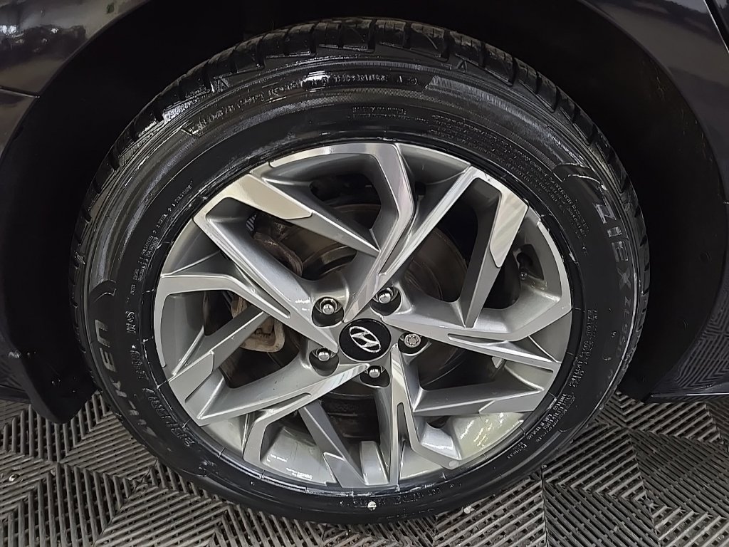 Used 2023 Hyundai Sonata SEL FWD image 13