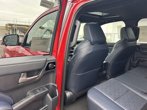 New 2026 Toyota 4Runner 4WD image 9