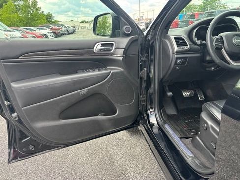 Used 2018 Jeep Grand Cherokee High Altitude AWD/4WD image 15