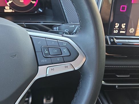 Used 2024 Volkswagen Atlas Cross Sport SEL Premium R-Line image 28