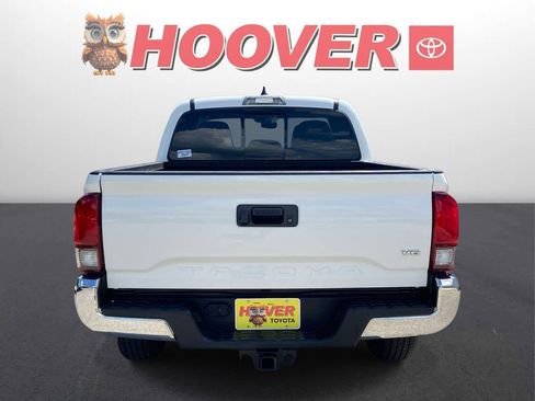 Used 2023 Toyota Tacoma SR5 RWD image 8