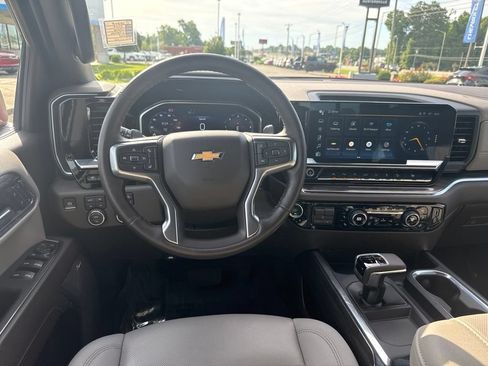 Used 2024 Chevrolet Silverado 1500 LTZ w/ Technology Package AWD/4WD image 16