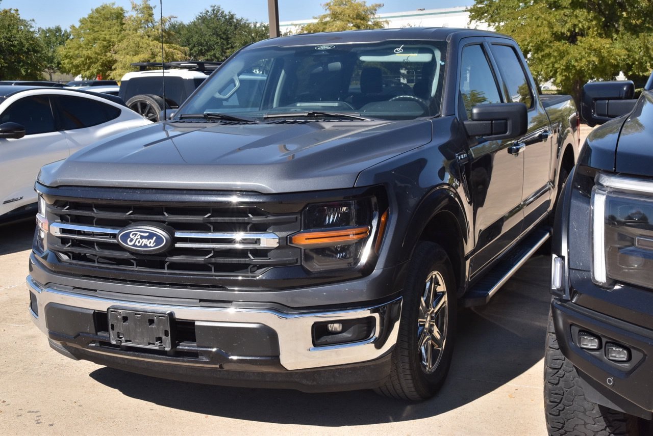 Used 2025 Ford F150 XLT w/ Equipment Group 301A Standard RWD image 2