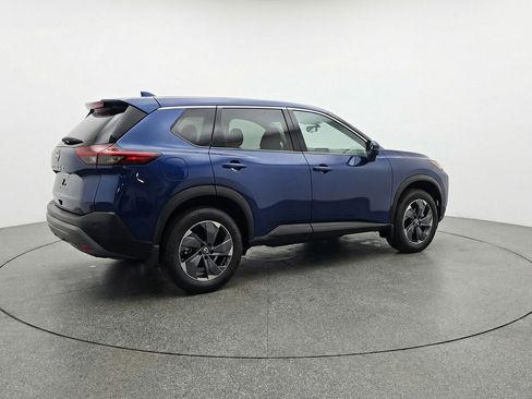 Used 2025 Nissan Rogue SV image 9