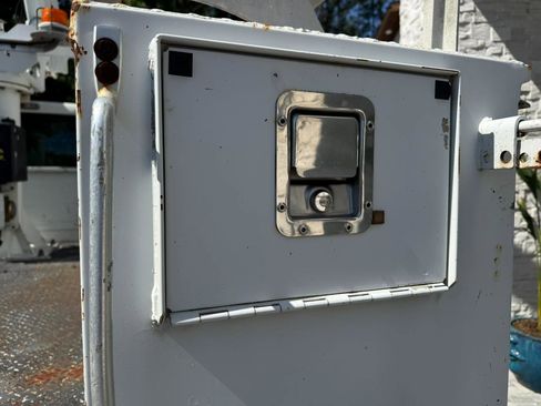 Used 2014 Ford F450 XL w/ Power Equipment Group image 9