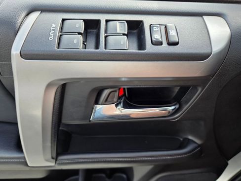 Used 2020 Toyota 4Runner SR5 Premium w/ Moonroof Package image 30