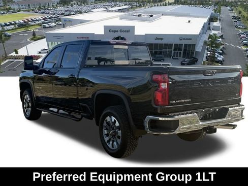 Used 2025 Chevrolet Silverado 2500 LT image 7