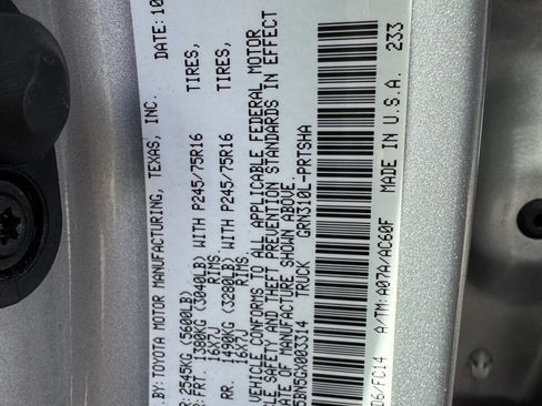 Used 2016 Toyota Tacoma SR5 w/ SR5 Appearance Package (SN) image 44