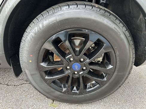 Used 2022 Ford Escape SE w/ Convenience Package FWD image 13