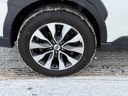 Certified 2023 Subaru Outback Limited image 8