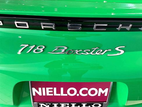 Used 2023 Porsche 718 Boxster S w/ Sport Chrono Package image 30