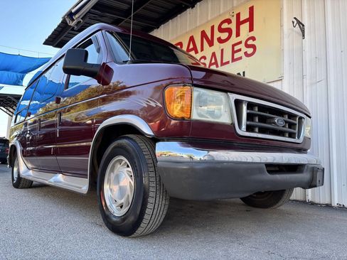 Used 2003 Ford E-150 and Econoline 150 image 8