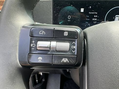 Used 2026 Hyundai Ioniq 9 Limited AWD/4WD image 8