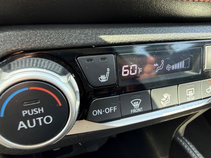 Used 2020 Nissan Kicks SR FWD image 19