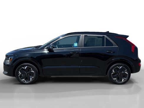 Used 2024 Kia Niro Wind FWD image 2