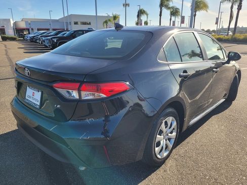 Used 2024 Toyota Corolla LE FWD image 4