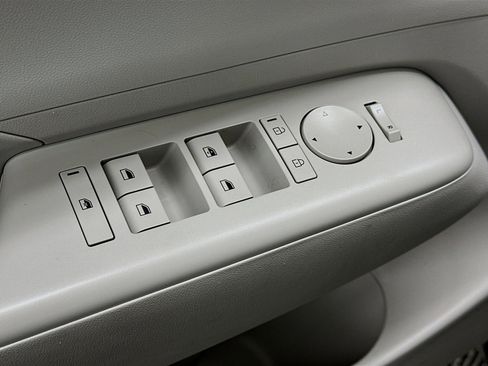 Used 2025 Hyundai Kona SEL image 15