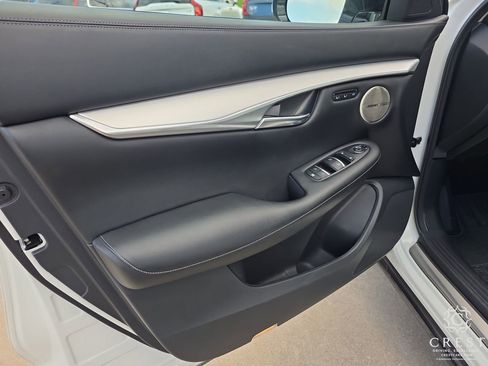 Used 2021 INFINITI QX50 Sensory w/ Cargo Package image 7