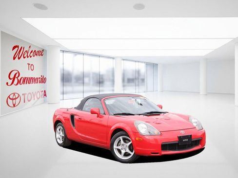 Used 2000 Toyota MR2 image 2