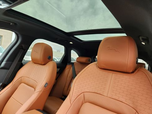 New 2026 Jaguar F-PACE R-Dynamic S image 8