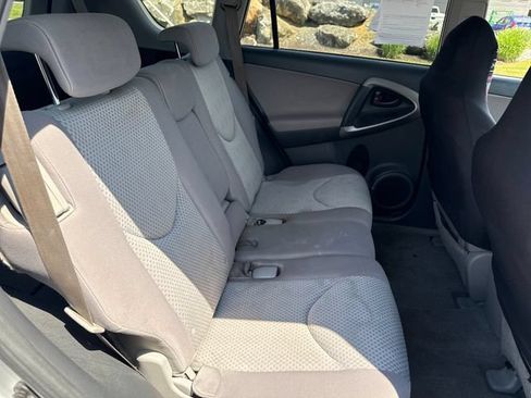 Used 2007 Toyota RAV4 4WD V6 w/ 3rd Row image 9