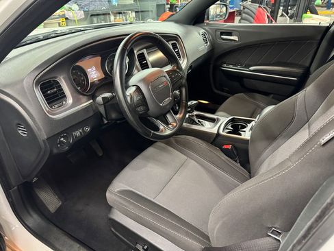 Used 2022 Dodge Charger SXT image 13