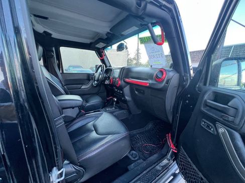 Used 2014 Jeep Wrangler Unlimited Sport w/ Quick Order Package 24S AWD/4WD image 14