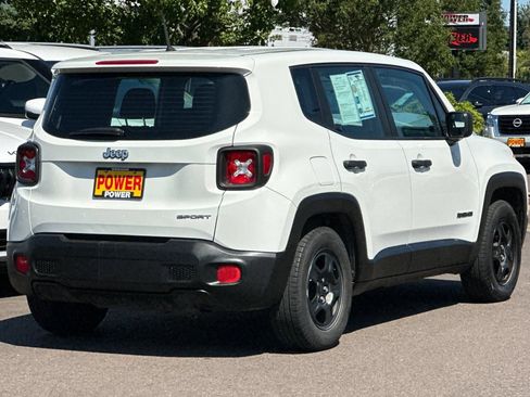 Used 2015 Jeep Renegade Sport FWD image 4