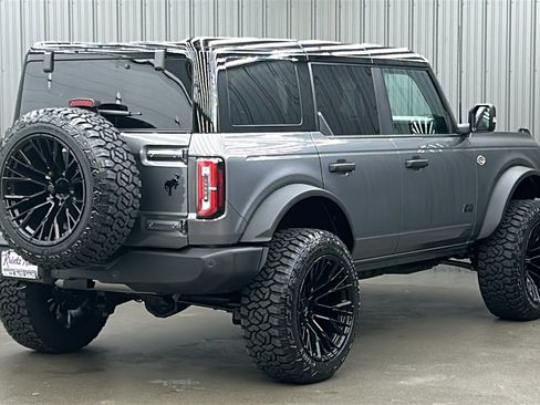 Used 2024 Ford Bronco Wildtrak image 5