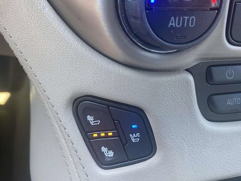 Used 2016 GMC Yukon Denali w/ Open Road Package RWD image 26