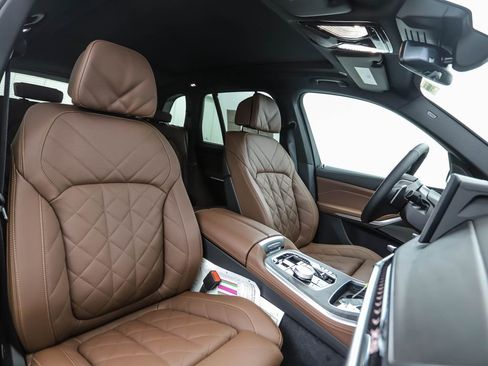 Used 2026 BMW X5 xDrive50e w/ Executive Package image 33