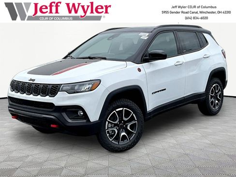 New 2026 Jeep Compass Trailhawk w/ Sun, Sound & Navigation Group AWD/4WD image 1