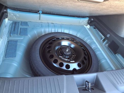 Used 2025 Chevrolet Trax RS w/ Driver Confidence Package image 30