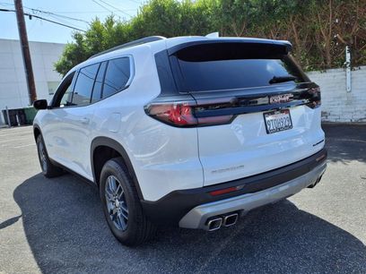 Used 2025 GMC Acadia Elevation