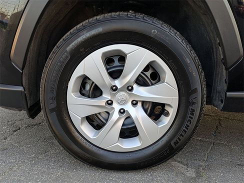 Used 2025 Toyota RAV4 LE image 31