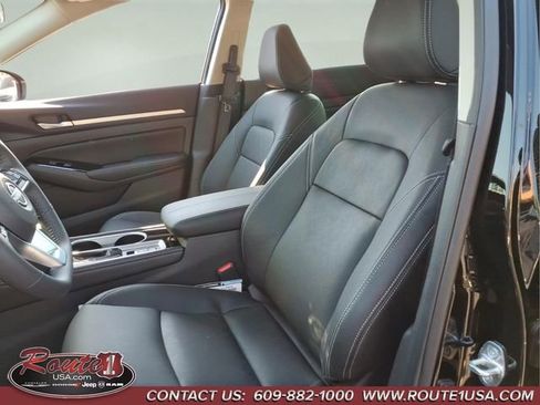 Used 2025 Nissan Altima 2.5 SL FWD image 25