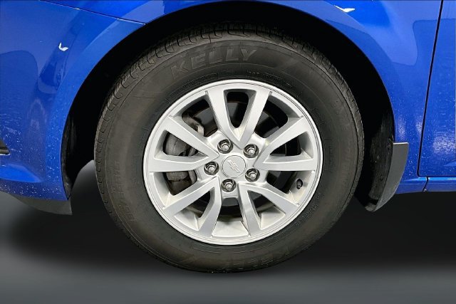 Used 2020 Chevrolet Sonic LT FWD image 28
