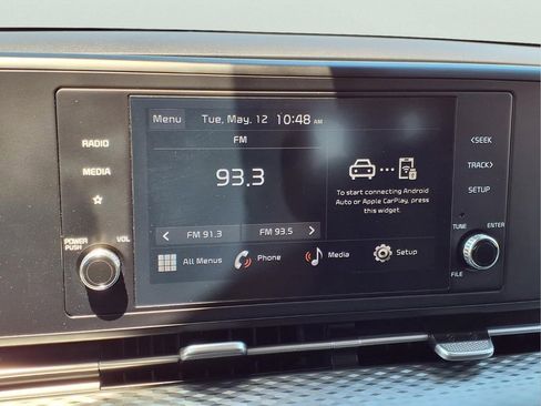 Used 2024 Kia Carnival LX FWD image 10