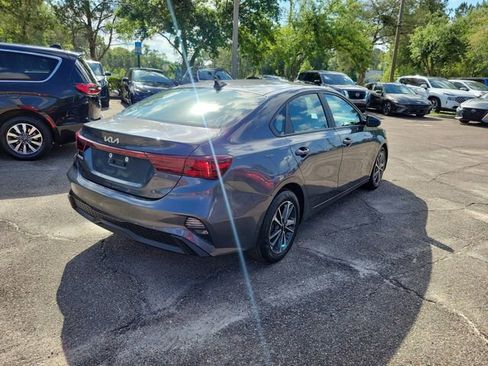 Used 2024 Kia Forte LXS FWD image 2