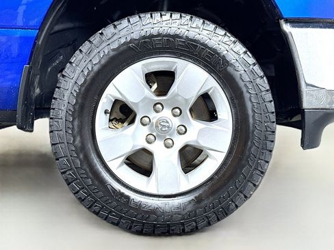 Used 2019 RAM 1500 Tradesman w/ SXT Appearance Group image 9