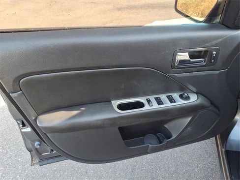 Used 2011 Ford Fusion SEL w/ 302A Rapid Spec Order Code image 12
