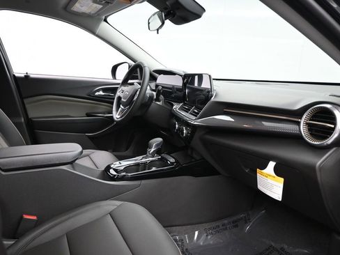 Used 2026 Chevrolet Trax ACTIV w/ Driver Confidence Package image 10