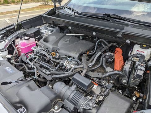 Used 2024 Toyota RAV4 LE image 14