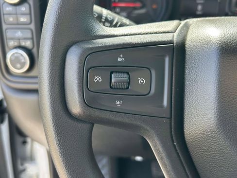 Used 2020 Chevrolet Silverado 1500 Custom w/ Custom Value Package AWD/4WD image 18