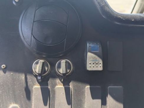 Used 2013 Ford E-350 and Econoline 350 Super Duty w/ Air Conditioning Prep Pkg RWD image 20